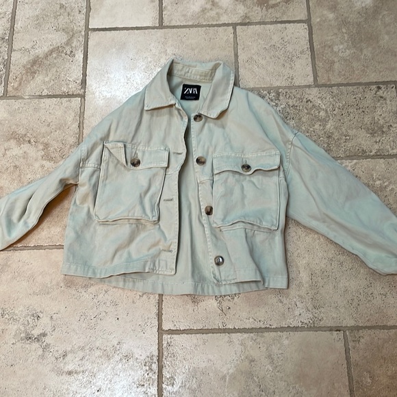 Zara Denim Jacket - Picture 1 of 3